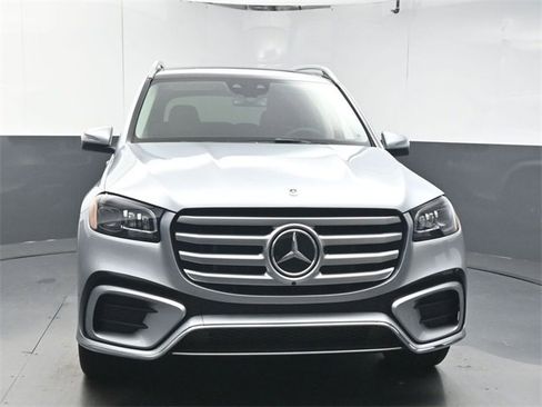 New 2026 Mercedes-Benz GLS 450 4MATIC image 3