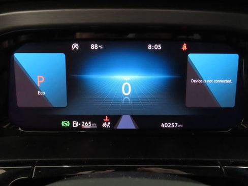 Used 2024 Volkswagen Atlas Cross Sport SE FWD image 13