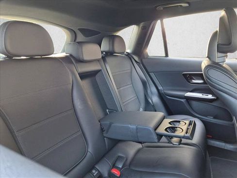 Used 2025 Mercedes-Benz GLC 300 image 16