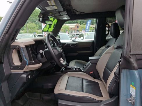 Used 2022 Ford Bronco Wildtrak AWD/4WD image 16