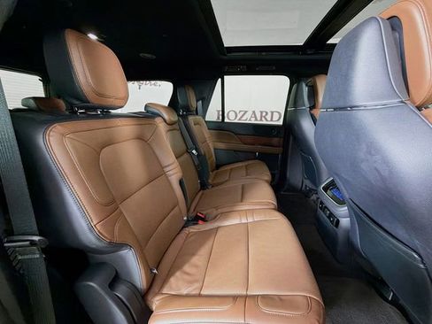 Certified 2024 Lincoln Navigator L Reserve AWD/4WD image 35