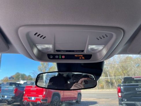 Used 2024 Chevrolet Malibu LT image 18