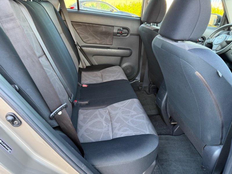 Used 2013 Scion xB FWD image 20