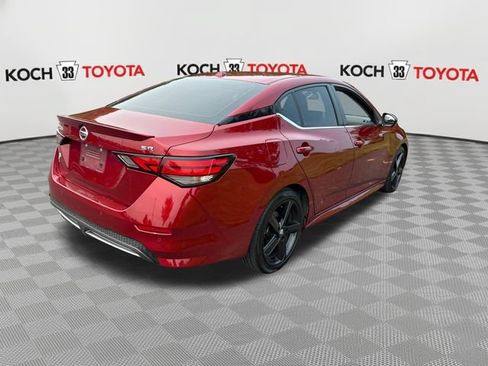 Used 2021 Nissan Sentra SR w/ SR Premium Package FWD image 8
