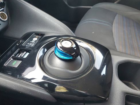 Certified 2019 Nissan Leaf SV Plus w/ SV Plus Technology Package image 28