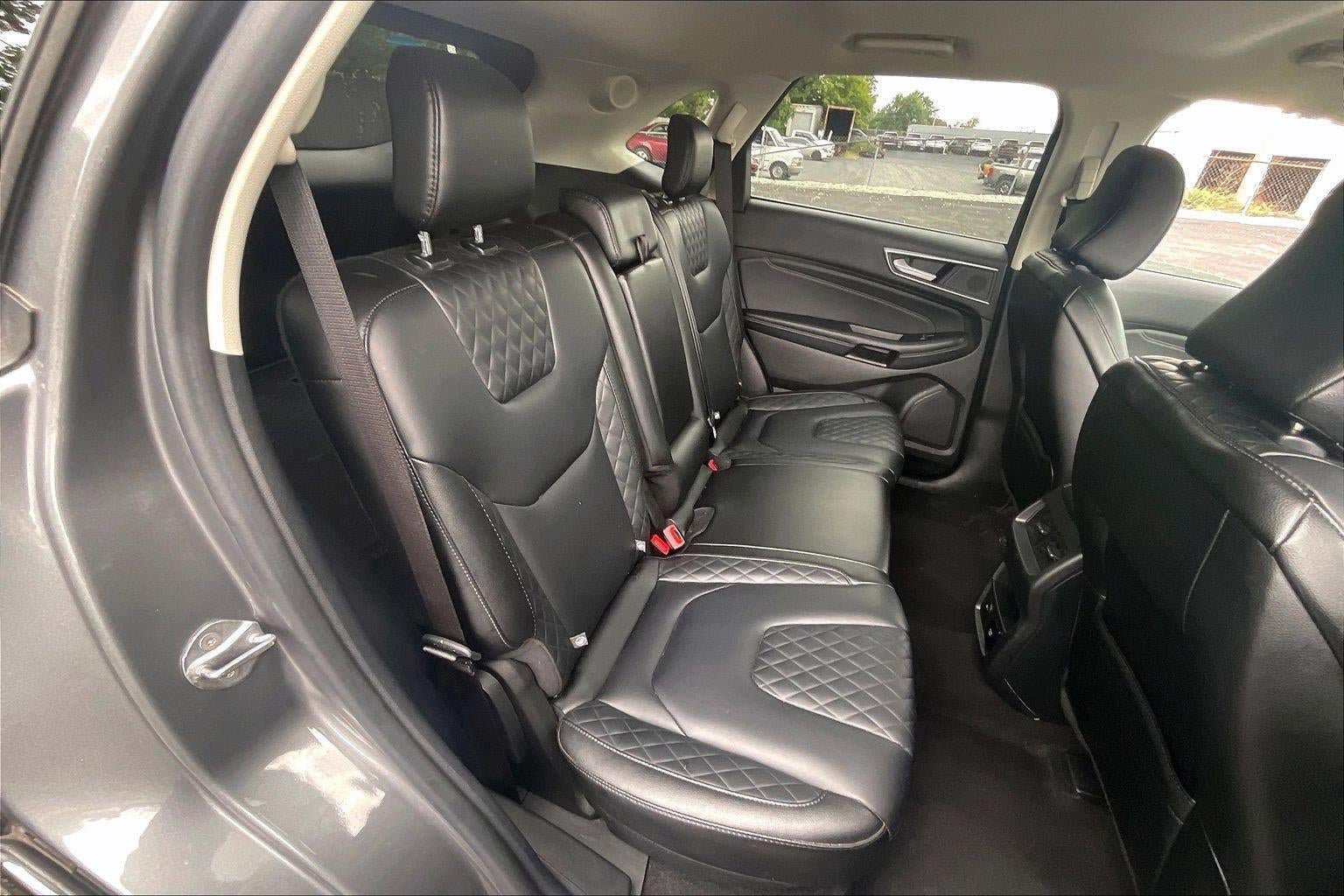 Used 2024 Ford Edge Titanium AWD/4WD image 24