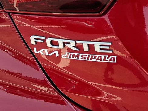 Used 2022 Kia Forte LXS w/ LXS Technology Package FWD image 29