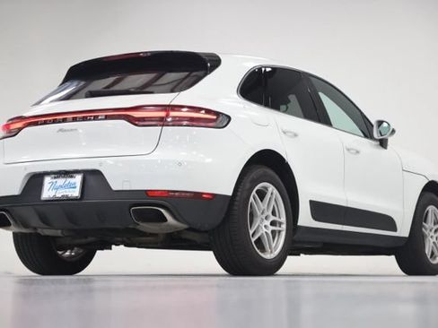 Used 2021 Porsche Macan AWD/4WD image 16