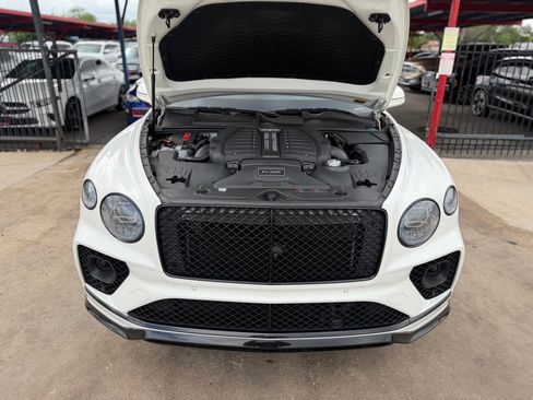 Used 2021 Bentley Bentayga Speed AWD/4WD image 25
