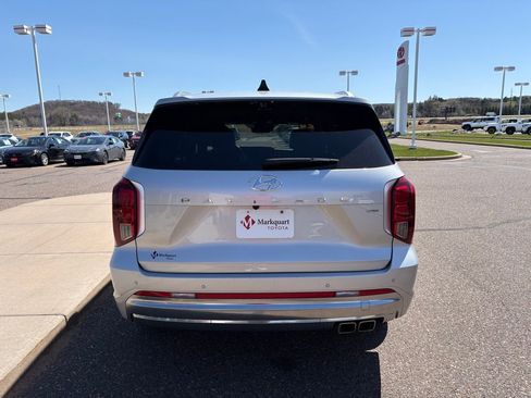 Used 2024 Hyundai Palisade Calligraphy AWD/4WD image 3