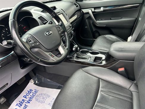 Used 2015 Kia Sorento SX image 10
