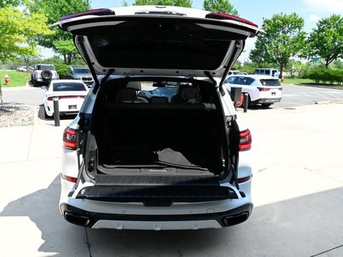 Used 2022 BMW X5 M50i w/ Executive Package AWD/4WD image 46