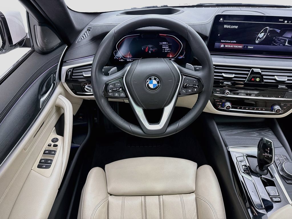 Certified 2023 BMW 530i w/ Premium Package RWD image 10