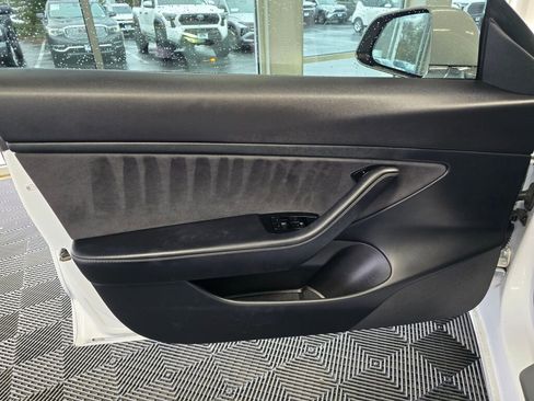 Used 2020 Tesla Model 3 Long Range image 19