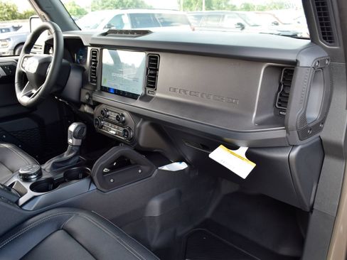 New 2026 Ford Bronco Badlands AWD/4WD image 22