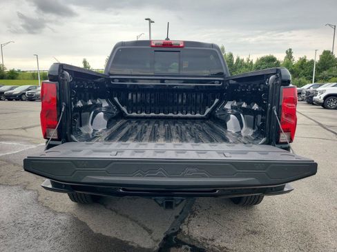 Used 2024 Chevrolet Colorado Trail Boss w/ Advanced Trailering Package AWD/4WD image 8