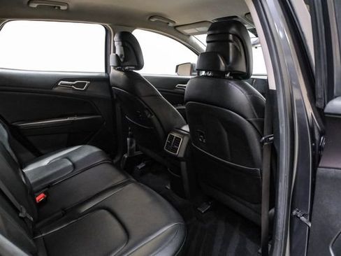 Used 2023 Kia Sportage EX image 38