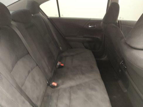 Used 2017 Honda Accord EX image 19
