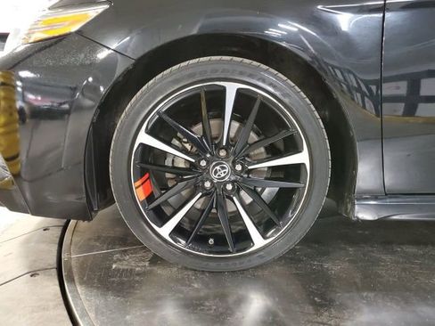 Used 2019 Toyota Camry XSE image 29