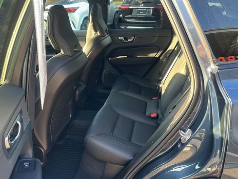 Used 2024 Volvo XC60 B5 Plus w/ Protection Package Premier AWD/4WD image 19