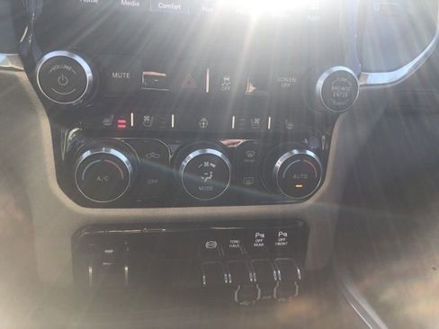 Used 2022 RAM 3500 Laramie image 13