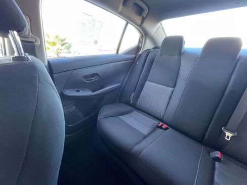 Used 2025 Nissan Sentra SV image 38