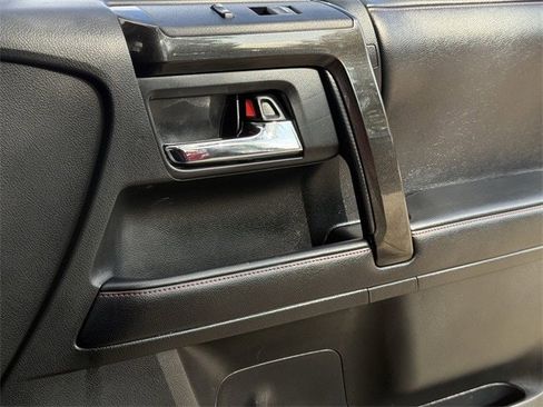 Used 2019 Toyota 4Runner TRD Off-Road Premium image 29