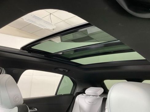 Used 2025 Cadillac XT4 Sport image 23