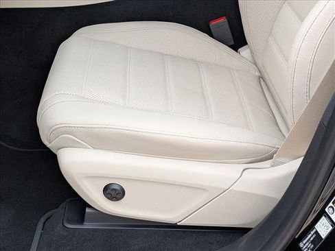 New 2026 Mercedes-Benz GLE 450 4MATIC Coupe image 4