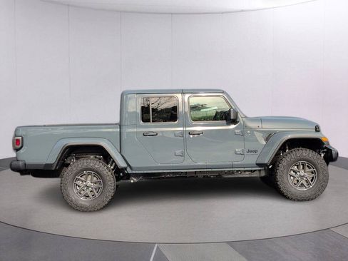 New 2026 Jeep Gladiator Sport AWD/4WD image 7