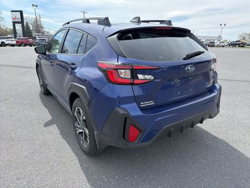 Certified 2025 Subaru Crosstrek 2.0i Premium image 3