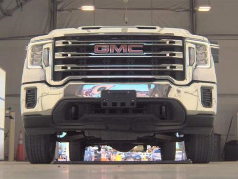 Used 2022 GMC Sierra 2500 SLE image 8
