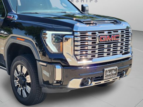 Used 2024 GMC Sierra 2500 Denali w/ Denali Reserve Package AWD/4WD image 31