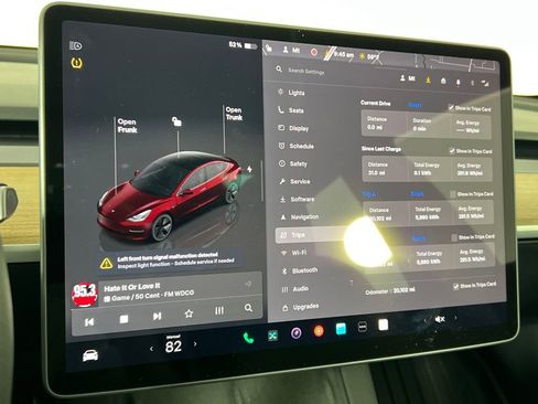 Used 2023 Tesla Model 3 Standard Range image 38