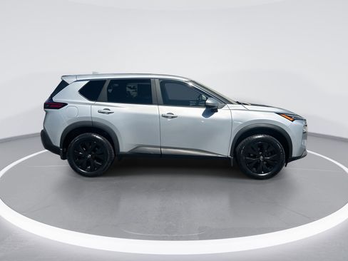 Used 2023 Nissan Rogue SV AWD/4WD image 10