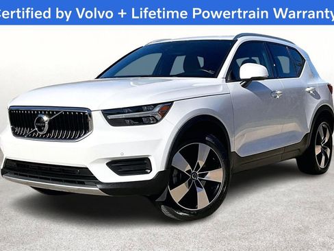 Used 2020 Volvo XC40 T5 Momentum w/ Protection Package Premier image 15