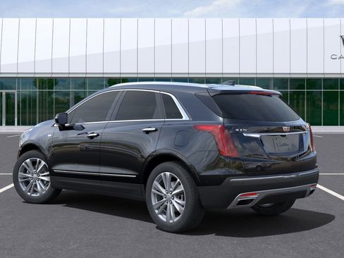 Used 2025 Cadillac XT5 Premium Luxury w/ Technology Package AWD/4WD image 4