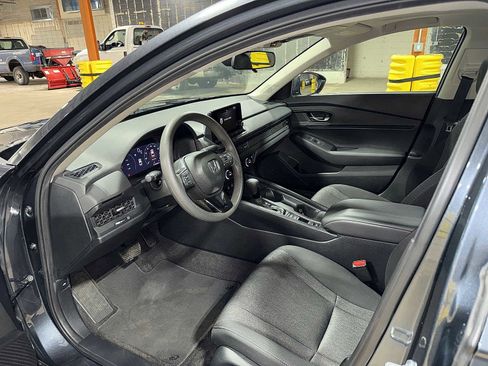 Used 2024 Honda Accord EX image 28