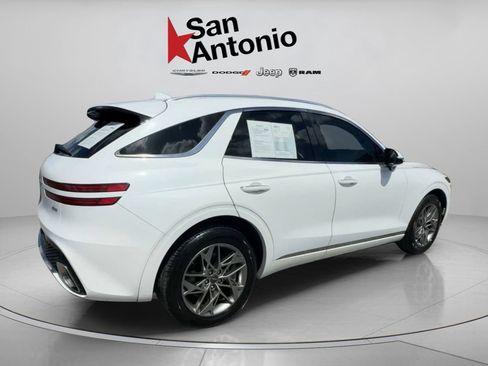 Used 2025 Genesis GV70 2.5T AWD/4WD image 15