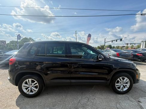 Used 2013 Volkswagen Tiguan S FWD image 7
