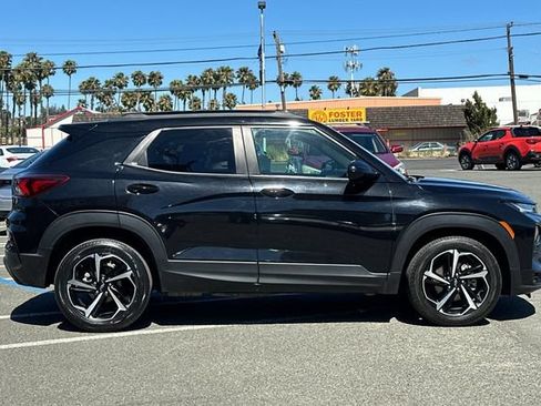 Used 2022 Chevrolet TrailBlazer RS FWD image 3