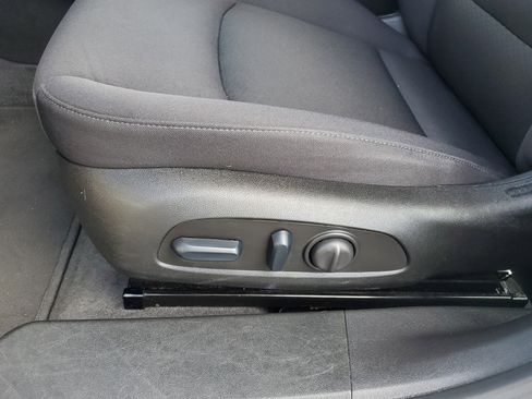 Used 2023 Chevrolet Malibu LT FWD image 16