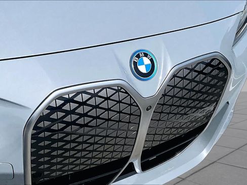 Used 2025 BMW i4 eDrive40 RWD image 29