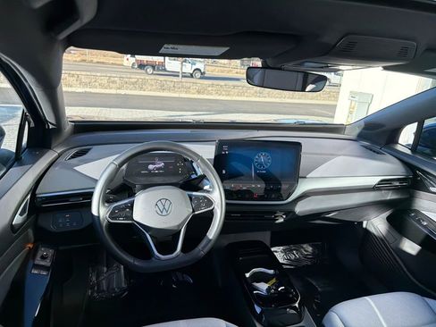 Certified 2021 Volkswagen ID.4 Pro S w/ Gradient Package image 15