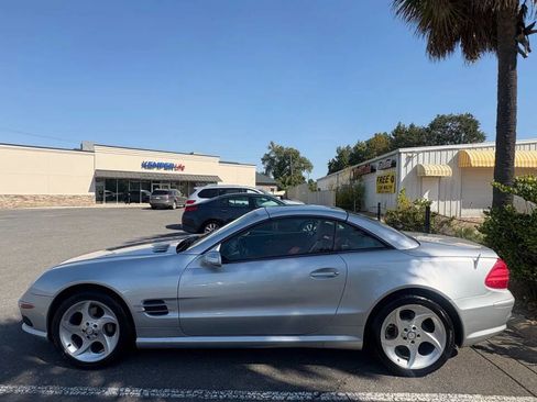 Used 2004 Mercedes-Benz SL 500 image 2