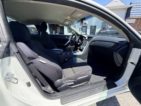 Used 2010 Hyundai Genesis 2.0T RWD image 42