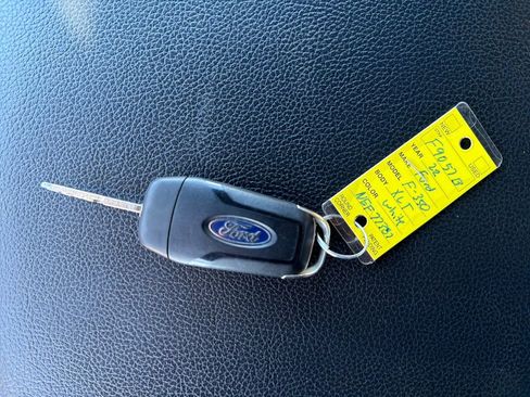 Used 2022 Ford F350 XLT w/ XLT Premium Package image 28