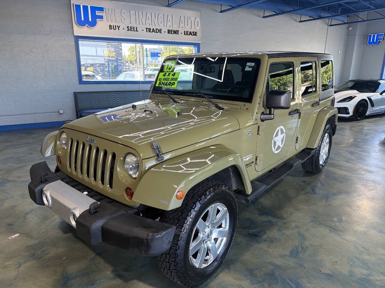 Used 2013 Jeep Wrangler Unlimited Sahara w/ Dual Top Group AWD/4WD image 5