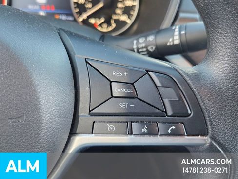 Used 2025 Nissan Altima 2.5 SV image 24