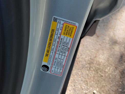 Certified 2023 Chevrolet Bolt LT w/ Infotainment Package image 50